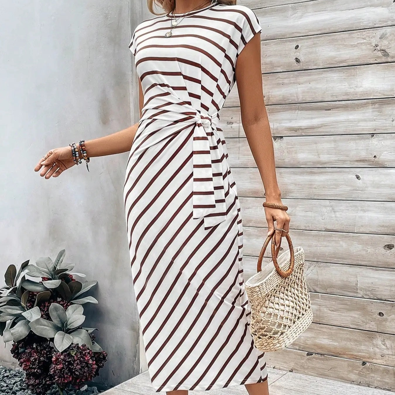 Women's Knot Bodycon Dress – Leopard print, tummy-flattering knot