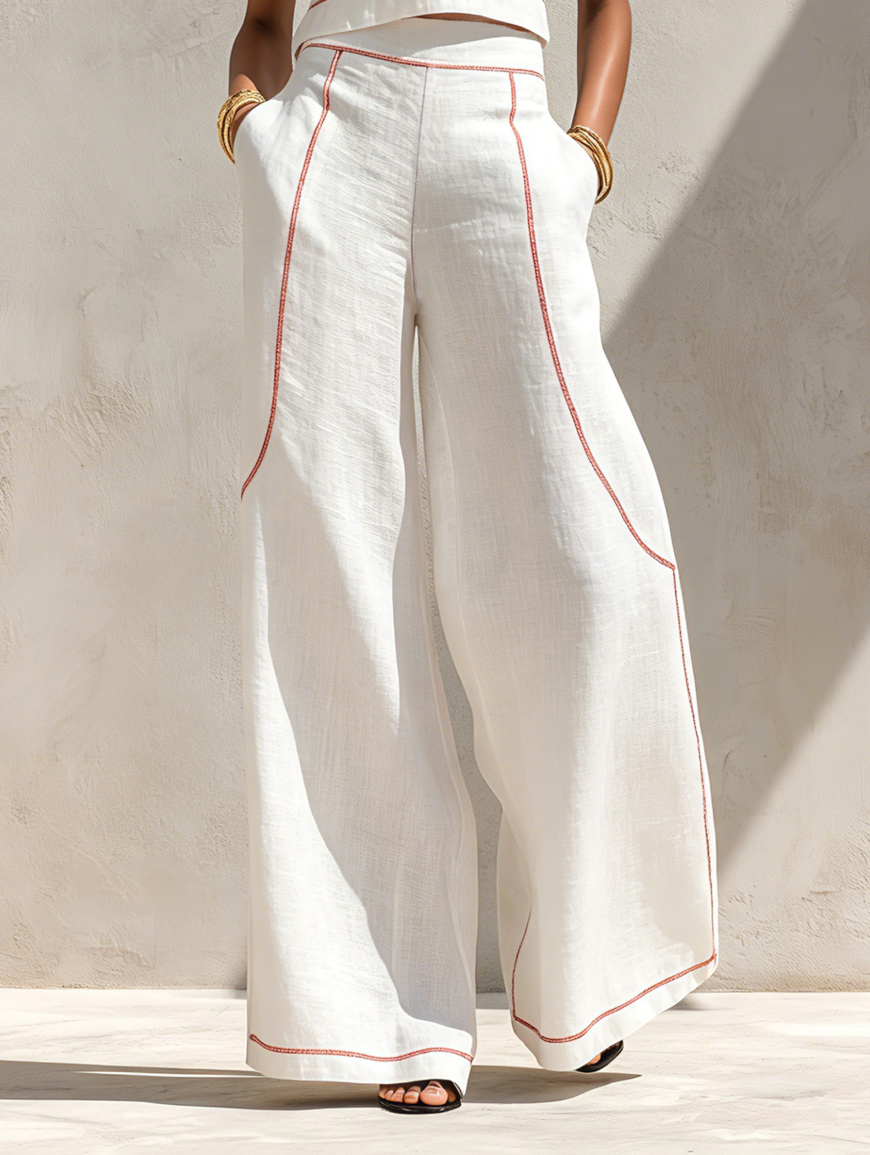 Pants set with contrasting stitching