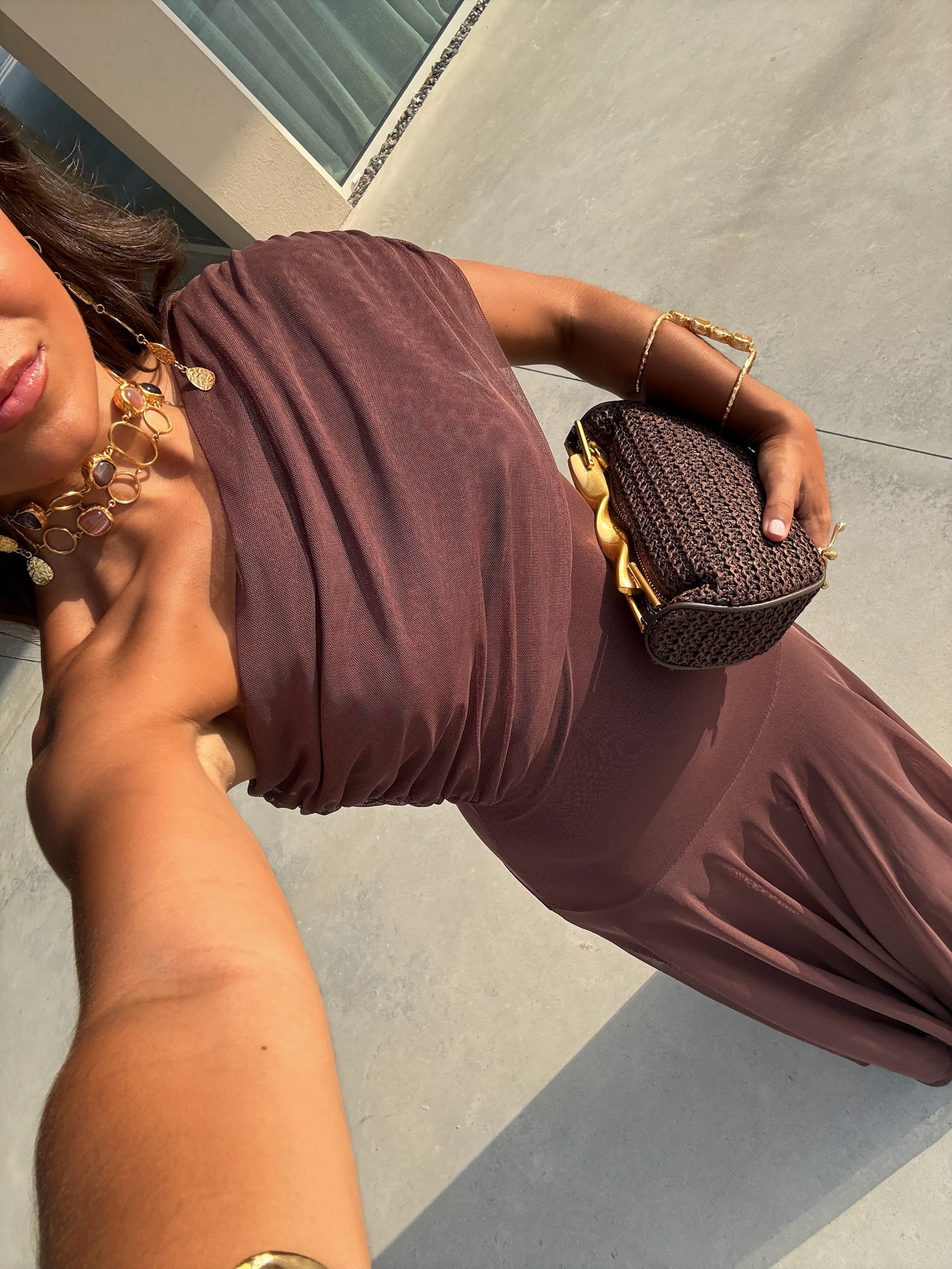 Elegant strapless mesh dress