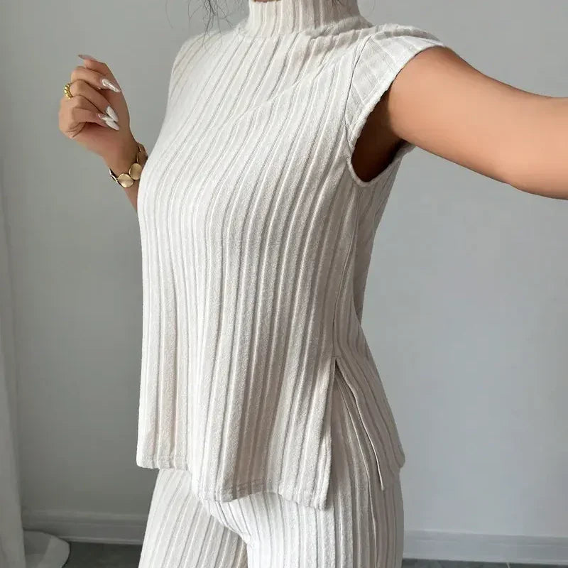 Clara | Elegant Mock Neck Top & Wide-Leg Pants 2-Piece Set